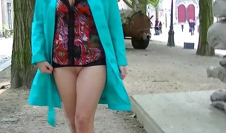 شابة سمراء في صب تمتص طياز محارم عربي ديك