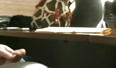 رجل أصلع ولغ كس من مفلس امرأة سمراء سكس محارم عربي مجاني اللعنة لها