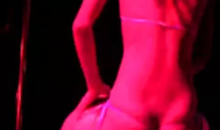 الجمال يعرف كيفية إغواء مؤخرتها حتى مرادفا أن يحصل سكس محارم عربي نار حتى على عاجزة الناس