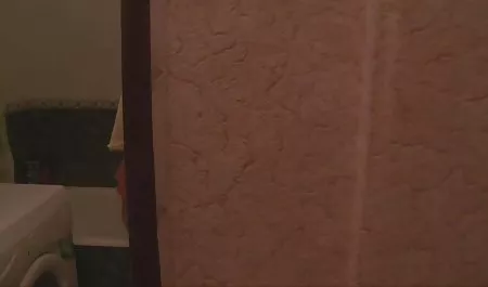 فاتنة أليس مارس الشرج مع مفعم افلام محارم خليجي بالحيوية وسيم