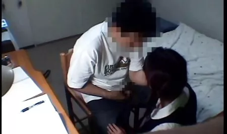 لها حساسية اليدين بلطف القوية المفضلة لها الربوة ، المتجمعين في سكس اخ عربي ملابسها الداخلية ، وينبغي أن تنضج قليلا ، بينما لسان طويل يلعق أشعث سرير