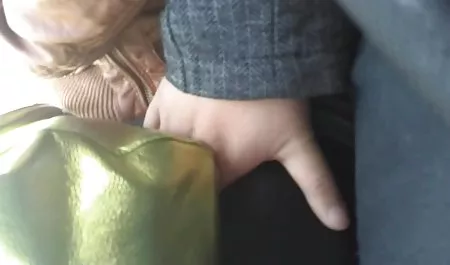صغيرتي عاهرة سكس محارم عرب فيديو مع كبير الثدي يحصل مارس الجنس من قبل وسيم رجل أسود