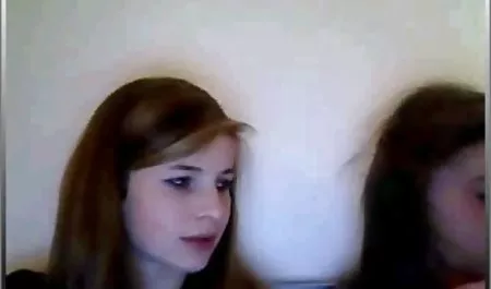 اثنين من مثلي الجنس من الرجال يكون منتديات سكس محارم عربي الجنس على السرير
