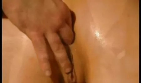 وضع مؤخرته في وجه رجل, طفل يطلب منه ادخال القضيب سكس مترجم عربي محارم جديد في المؤخرة