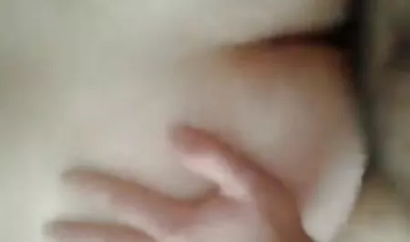 المدلك الملاعين قصص عربي سكس محارم شقراء الشباب في الشرج أثناء التدليك