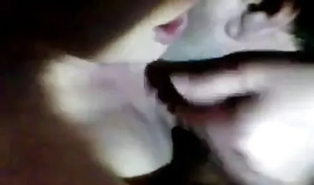 مرنة شقراء المداعبات سكس عربي حقيقي محارم جسدها الجميل