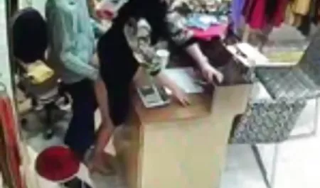 الصديقات الروسية ديانا و كاتيا الحب الثلاثي سكس اجنبي محارم مترجم و دعوا الرجل