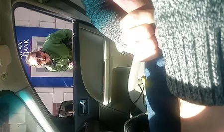 عاهرة شقراء غيتا يلهون سكس محارم عربي ودولي معها العاهرة