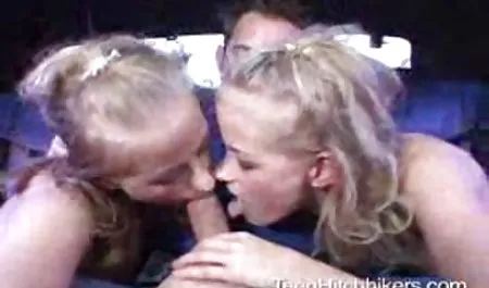 نحيلة سمراء جذابة تبين أن سكس محارم عربي حقيقي الجنسية الأسير من حجر الراين بضعة متحمس الرجال الذين لم تقف على الحفل مع هذا الشيء الصغير يرتجف من الشهوة و على الفور كان ذلك تقريبا مزق