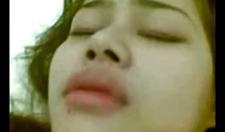 اثنين من الزنوج سكس مترجم عربي اب وبنته تبا الأبيض وقحة مع سميكة الديوك. بعد أن مارس الجنس وقحة في عمق الحلق, وسخ مارس الجنس لها في اثنين من جذوع