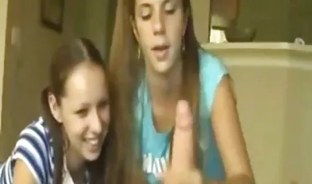 الشابة الشقراء اغراء الرجل معها صورة مواقع سكس محارم عربي و يعبث به