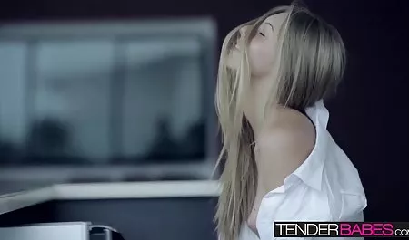شقراء جميلة مع سكس اخ عربي ضيق جولة الحمار فاتنة يحب اختراق مزدوج