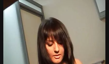 الجنس هزاز في الحمار سكس عربي محرمات صديقة
