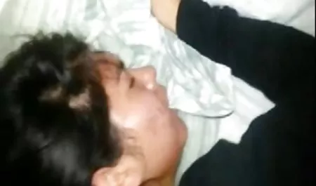 العاهرة يجعل بصوت عال جدا يشتكي سكس عربي مع بنته من المداعبات من رجل