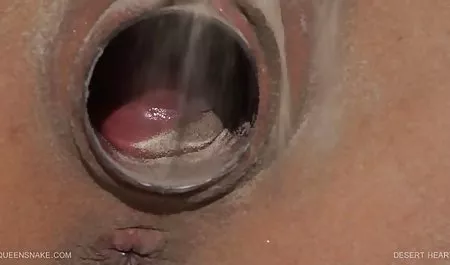 جميلة الجنس في جميع فتحات مع اثنين من سكس محارم عربى مجانى الفاسقات في العربة