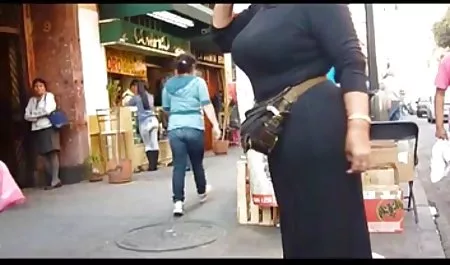 شقراء يدغدغ لها الحمار مع الوردي افلام سكس محارم خليجي هزاز