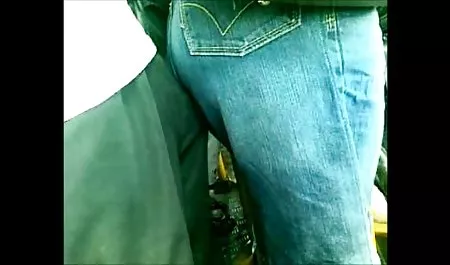 هذا الفيديو هو عن تخيلات العاهرة الذين إغلاق عينيها ، يتخيل مدى ثلاثة بلطجية عاهرة تبا لها في القذرة ، لأنها تجعل لها لعق الحيوانات المنوية من الأرض ، شخ على إذلال لها محارم سكس مترجم مثل عاهرة