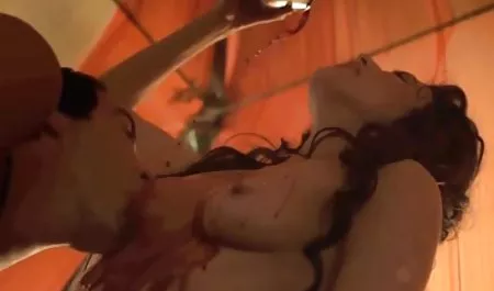 الرجل يدفع عاهرة سكس محارم عالمي مترجم الشرج مثل جنون الفحل