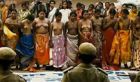 شقراء كارول ليلين صور سكس عربي محارم تمتص صديقتها ديك والملاعين له