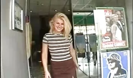 الساخنة عاهرة يحصل على ديك فيديو سكس محارم مترجم عربي في بلدها كس